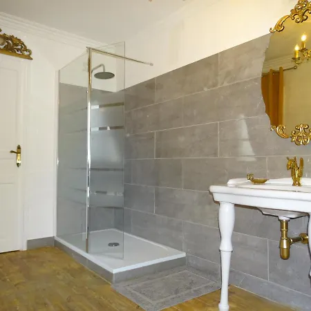 Chateau De La Forie Bed and breakfast 3*