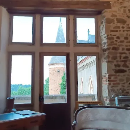 Chateau De La Forie Bed & Breakfast Saint-Etienne-sur-Usson
