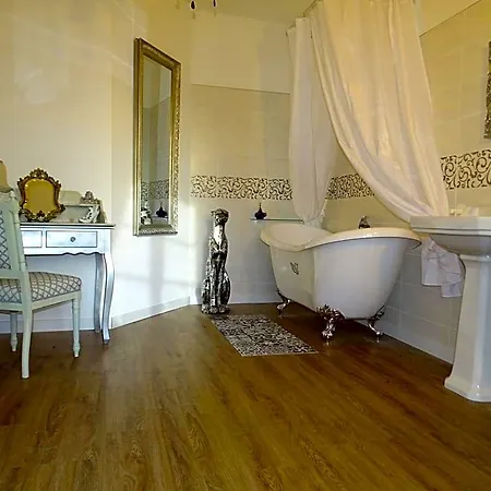 Chateau De La Forie 3* Saint-Etienne-sur-Usson